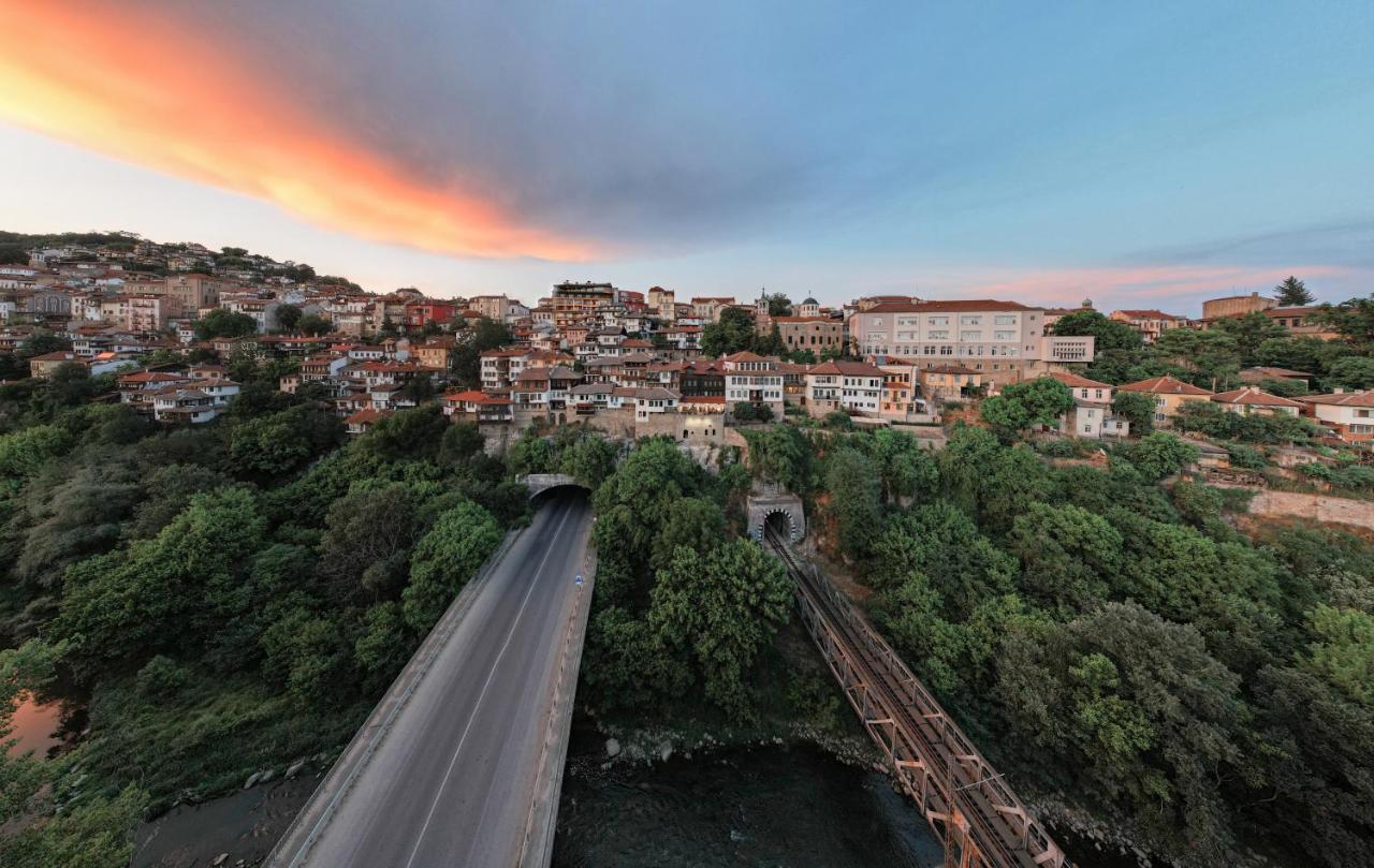 Bridges Residence Veliko Tarnovo Kültér fotó